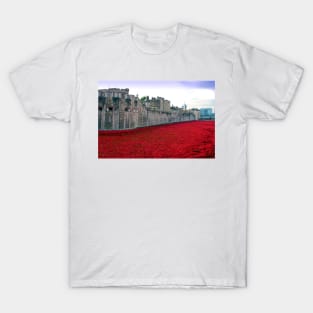 Tower of London Red Poppy Poppies UK T-Shirt